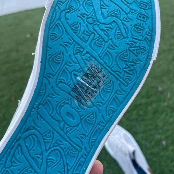 BLOWFISH new! 🆕 Stylish Gray Women Shoes, Size 8.5 - Picture 5 of 5